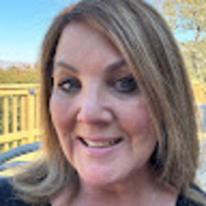 Meet your Posher, Carrie